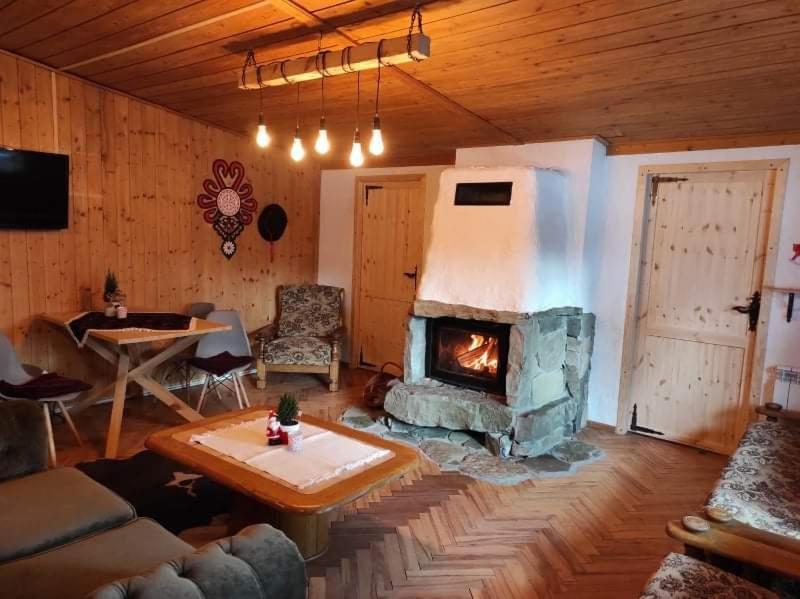 Villa Chalpa Na Skarpie à Meszna Extérieur photo